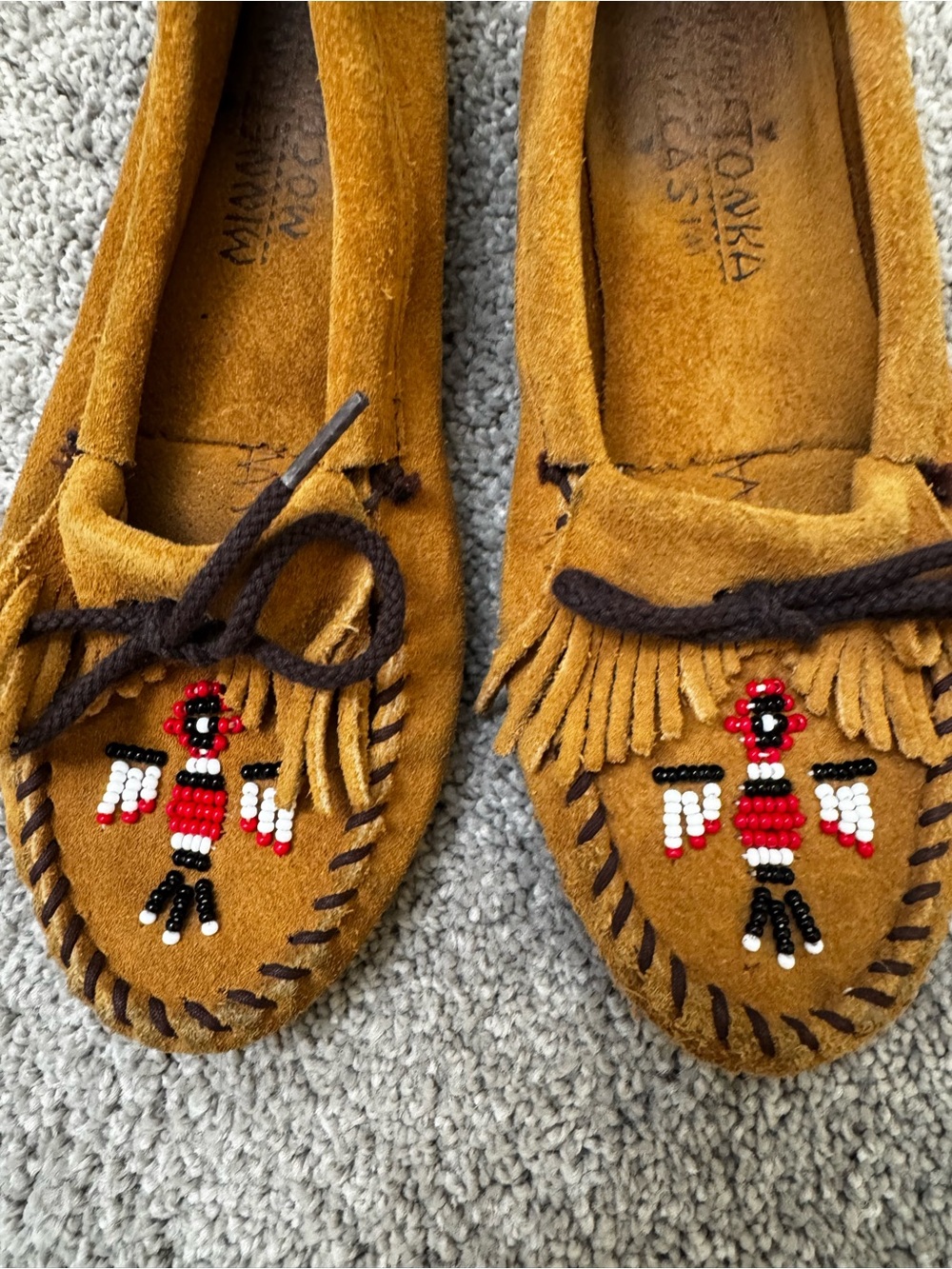 Minnetonka Tan Suede Beaded Thunderbird Moccasins for Women - Picture 5 of 6